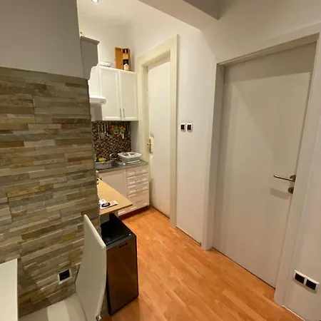 Dani Apartment